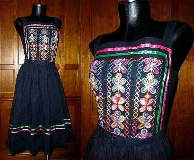 Vestido Boho de Colección Años 70 Neiman Marcus Bordado Étnico Algodón Satinado Cinta Cinturón Foto 1 de 4
