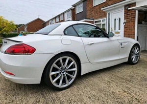 BMW Z4 Series E89 2009-2016 Alloy Wheel Centre Caps Petrol Msport 2.0 2.5 3.0 - Picture 1 of 8