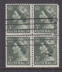 AUSTRALIAN   PRE DECIMAL: 3d GREEN QEII BLOCK OF 4 USED - Foto 1 di 1