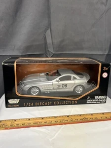 Motor Max Maßstab 1:24 Mercedes-Benz SLR McLaren silber NEU IN BOX - Bild 1 von 5