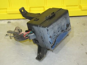 1994-1996 Dodge Dakota 3.9L OEM underhood fuse relay box 94 95 96 - Picture 1 of 5