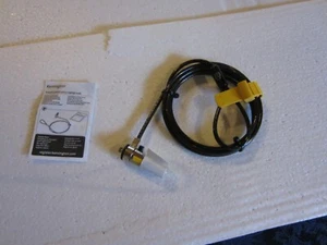 New! Kensington Accessory K64674WW Serialized Combination Laptop Lock - Picture 1 of 6