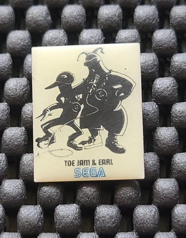 De colección Sega Toe Jam & Earl Pin Insignia 1991 Consola Genesis Lanzamiento Raro CD Promocional Foto 1 de 4