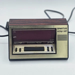 Vintage Spartus Easy-Set Digital Wecker Gemini II Modell 1068 - Holzmaserung - Bild 1 von 6