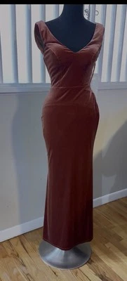 Revelry Bridesmaid Dress Asher Velvet , Size 0 Terracotta , Backless Formal - Image 1 of 4