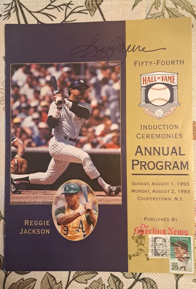 REGGIE JACKSON SIGNED 1993 HALL OF FAME INDUCTION PROGRAM WITH  CANCELATION - Image 1 of 1