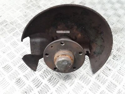 Maserati 228 2.8 184kw Coupe 1990 RHD Front right wheel hub spindle knuckle Foto 1 de 4