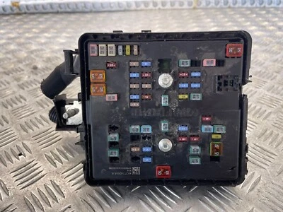 FORD TRANSIT CUSTOM 300LIMITD BLUE 2022 CAJA DE FUSIBLES DEL COMPARTIMIENTO DEL MOTOR FABRICANTE DE EQUIPOS ORIGINALES KK3T14D068JE. Foto 1 de 2