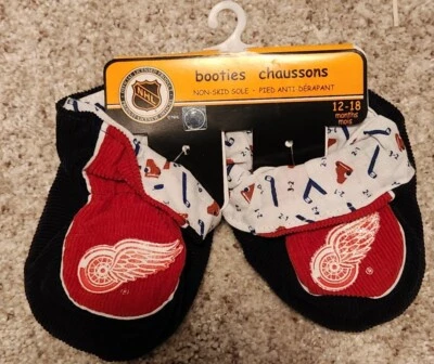 Vintage NHL Detroit Red Wings Hockey Baby Booties No Slip Bottom 12-18 Months - Image 1 of 2