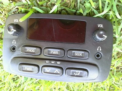 2002 - 2005 OLDSMOBILE BRAVADA TRAILBLAZER ENVOY INTERRUPTOR DE CONTROLE DE ÁUDIO TRASEIRO FABRICANTE DE EQUIPAMENTO ORIGINAL - Imagem 1 de 4