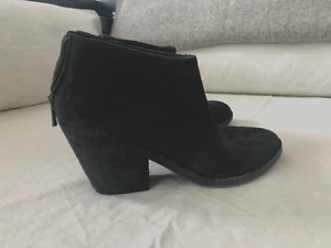 Roberto Del Carlo Suede Booties in Charcoal Sz 37 MADE IN ITALY, USED ONCE - Picture 1 of 7