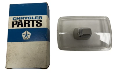 Lámpara de estacionamiento Plymouth Barracuda 1967 lente transparente 2808995 nuevo de stock Foto 1 de 4