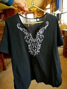 D & Co Denim & Co Large Black White embroidery Flappy Boxy Blouse Womens - Picture 1 of 10