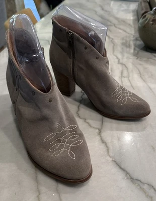 Botines de Vaquero Unbridled By Ariat Tacones Talla 10 Foto 1 de 4