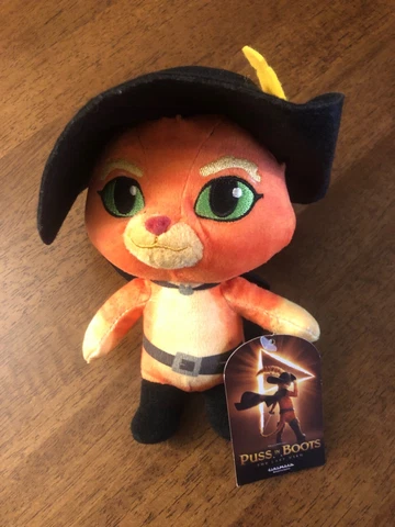 Puss In Boots The Last Wish Stuffed Animal Plush Toy Orange Cat DreamWorks 2022 Cover