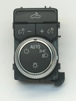 2019 CHEVROLET SILVERADO 1500 Head Lamp Switch Headlamp Switch - Image 1 of 4