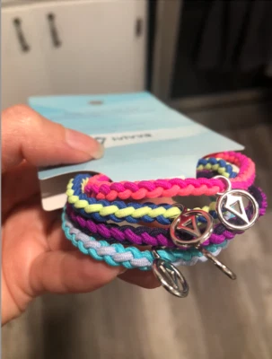 Juego de lazos elásticos trenzados Lululemon Ivivva para niñas ¡NUEVO CON ETIQUETAS Descontinuado! Ivviva Foto 1 de 4