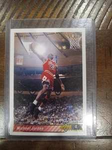 1992-93 Upper Deck - Michael Jordan #23 - Bild 1 von 2