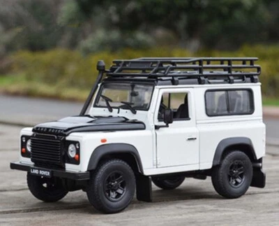 1/24 Land Rover Defender Alloy Off-Road Vehicles Model Diecasts Metal Toy Gifts - Image 1 of 4