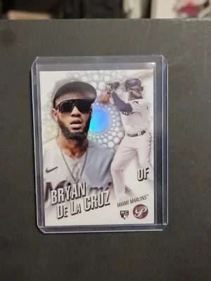 2022 Pristine Baseball #FF-14 Bryan De La Cruz Fresh Faces RC Refractor - Image 1 of 2