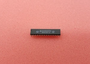 MOTOROLA    MCM6264P20  LOT OF 2 - Picture 1 of 4