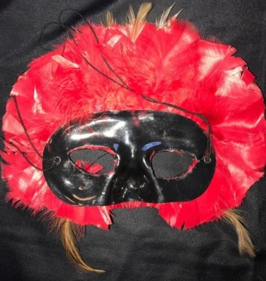 men women RED FEATHERS HALF MASK HALLOWEEN MARDI GRAS 1 SIZE FITS MOST BLACK @@ - Image 1 of 2