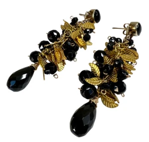 BRANDNEU MIT ETIKETT GOLD VERMEIL & SCHWARZER ONYX TROPFEN QUASTE OHRRINGE - DURCHBOHRTE OHREN - TROPFEN 6 cm - Bild 1 von 11