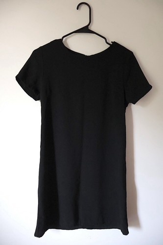 VETEMENTS Piccolo abito nero un abito LA