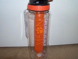 Botella Tritan Clemson University 32 oz Cool Gear con tapa y varilla de gel congelador - Imagen 1 de 3
