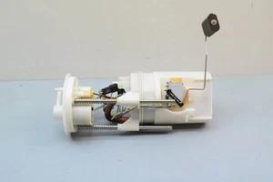 BMW X5 F15 Kraftstoffpumpe OEM 7382202 2.0 Benzin / Elektro 180kw  - Bild 1 von 12