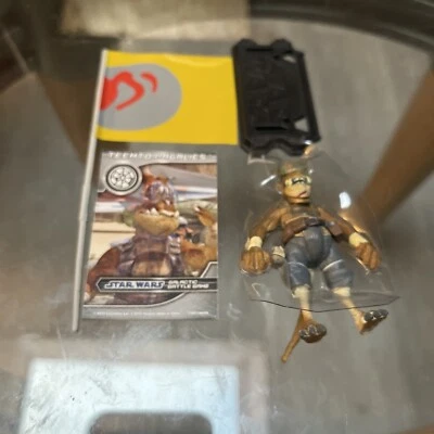 FIGURA 2012 STAR WARS PODRACER PILOTO TOYS R US Teemto Pagalies con bandera Foto 1 de 4