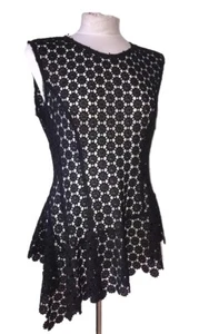 Top John Rocha para mujer 12 negro encaje asimétrico dobladillo lateral sumergido borde sin mangas - Imagen 1 de 7