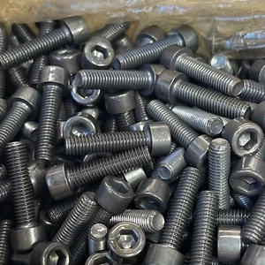(475/Pack) M5 Socket Head Cap Screws, 12.9 Alloy Steel w/ Black Oxide DIN 912 - Picture 1 of 3