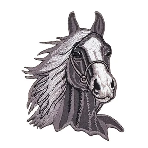 am10★Cabeza de caballo parche gris para planchar imagen para planchar parche semental 6,5 x 8,5 cm - Imagen 1 de 7