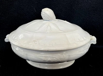 Antique English White Ironstone Bordered Hyacinth Oval Vegetable Tureen W. Baker - Image 1 of 4