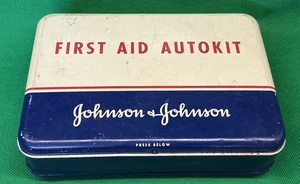 Vintage 1942 JOHNSON & JOHNSON First Aid Auto Kit With Some Original Contents - Picture 1 of 24