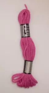 DMC Laine Tapisserie France 100% Wool Tapestry Yarn - 1 Skein Fuchsia Pink #7153 - Picture 1 of 3