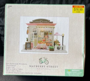 NEW Mayberry Street Miniatures DIY Dollhouse Chocolatier 1:24 Scale 2017 1969963 - Picture 1 of 8