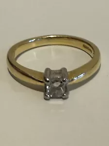 18ct Gold 0.25ct Princess Cut Diamond Engagement Ring 3.6 Grams - Picture 1 of 4