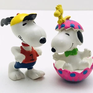 Vintage Peanuts Snoopy Running Jogging Race PVC Figure Easter Egg w/ Woodstock - Picture 1 of 10