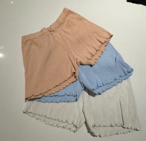 Zara girls Kids cream ivory Scalloped Ribbed Knit Shorts 13-14 NWT 164cm - Picture 1 of 2