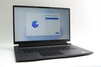 17.3" Alienware, M17 R5, AMD Ryzen 9 6900HX, 32GB, 1TB SSD, RX 6800M 12GB GPU - Image 1 of 4