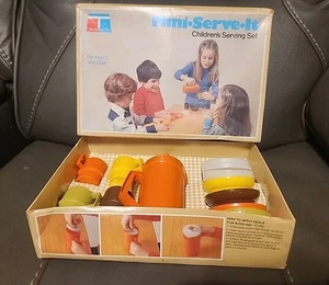 1979 TUPPERWARE TOYS MINI-SERVE-IT SET COMPLETE NIB - Picture 1 of 7
