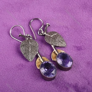 Pendientes artesanales colgantes elegantes de cumpleaños con piedras preciosas de iolita ovaladas de plata 925 - Imagen 1 de 5