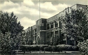 COMMUNITY HIGH SCHOOL, DOWNERS GROVE, ILLINOIS, VINTAGE POSTCARD - Picture 1 of 2