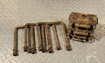 89-95 Toyota Rear U-Bolts. 22R-E Pick Up 4 Runner - Image 1 of 2
