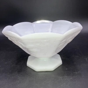 VINTAGE ANCHOR HOCKING MILK GLASS PEDESTAL FRUIT BOWL, GRAPE LEAF, 9" X 6” - Picture 1 of 7