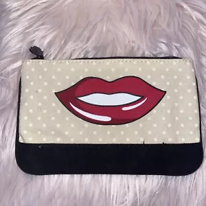 IPSY Big Lips Design Cosmetic Bag Case Pouch Makeup Storage Beautiful Brand New - Picture 1 of 4