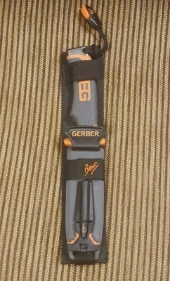 GERBER: "Cuchillo Bear Grylls Ultimate Pro hoja fija" usado Foto 1 de 4