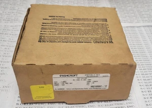 ASHCROFT 30-1084-S-D2L-100 TEST GAUGE - Picture 1 of 3
